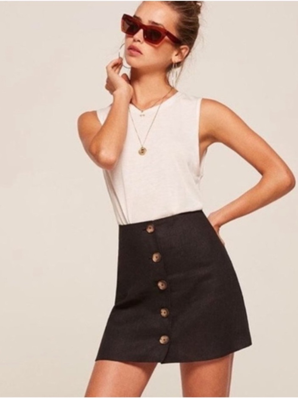 Reformation Candy Mini Skirt Black 100% Linen Button Front in Size 0